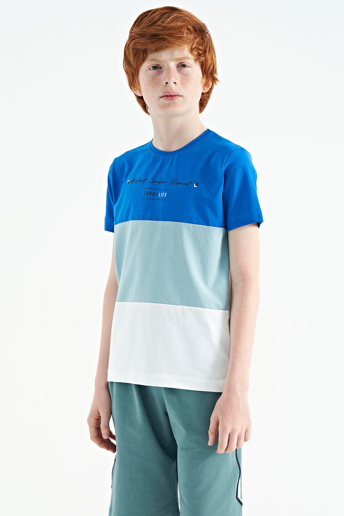 Beyaz Renk Bloklu O Yaka Baskı Detaylı Standart Kalıp Erkek Çocuk T-Shirt - 11135