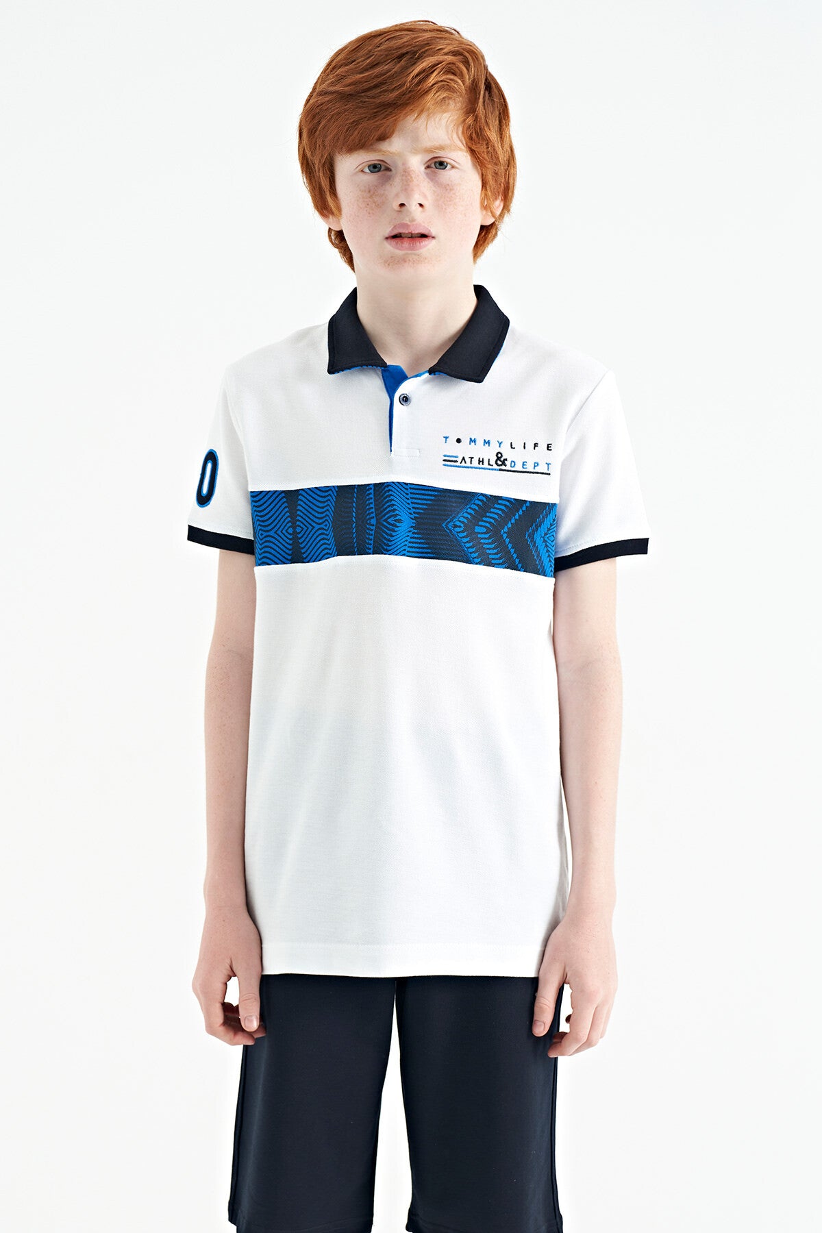 Beyaz Şerit Baskı Detaylı Pola Yaka Standart Kalıp Erkek Çocuk T-Shirt - 11162