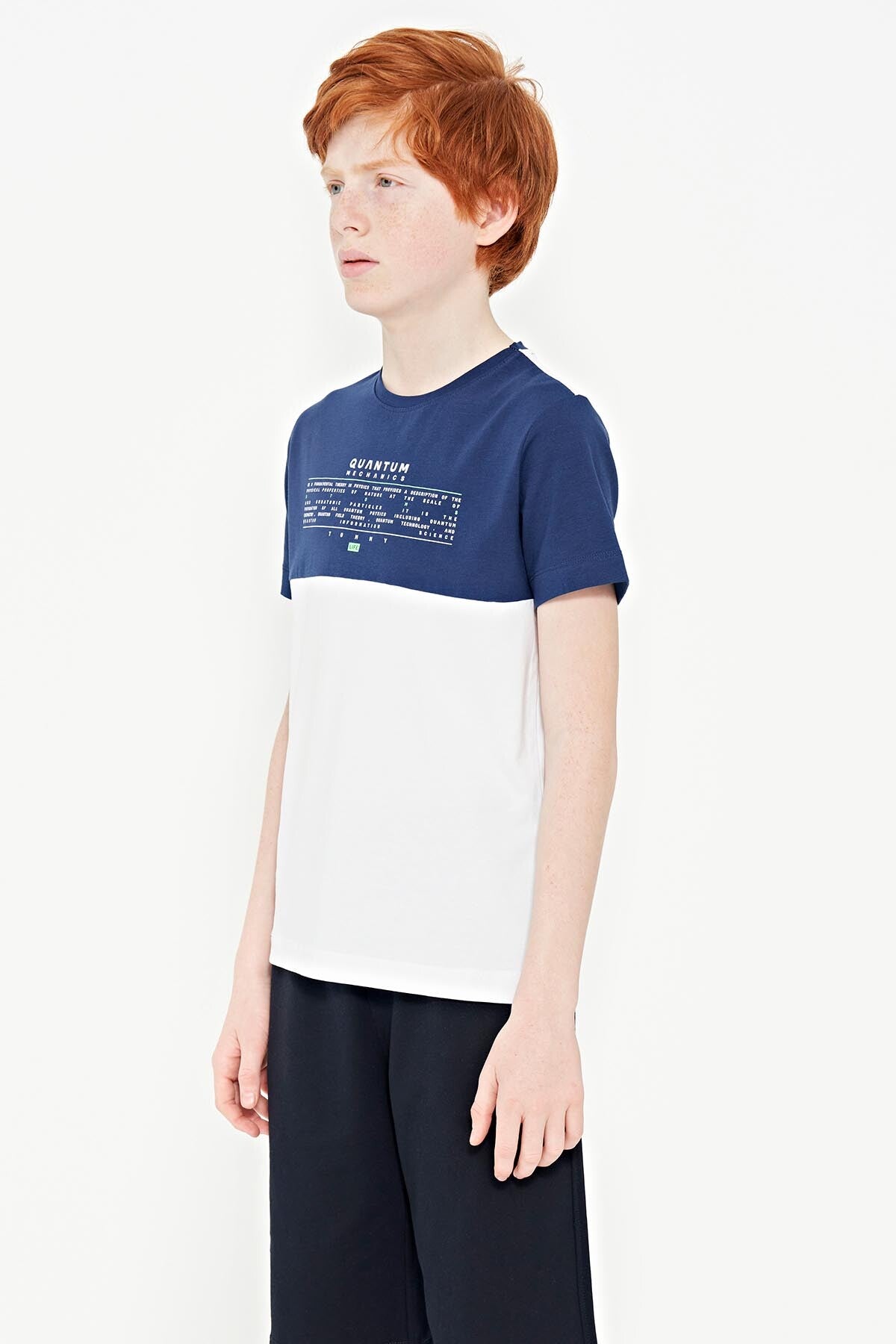 Beyaz Yazı Baskılı Renk Bloklu Standart Kalıp O Yaka Erkek Çocuk T-Shirt - 11134