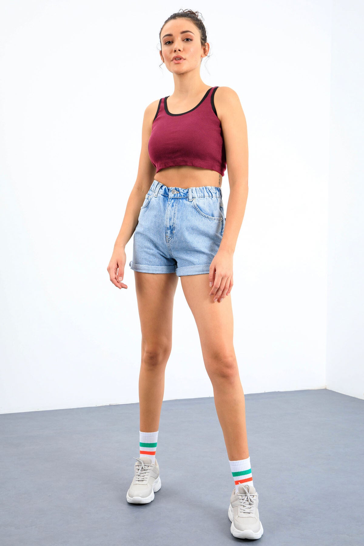 Bordo Basic Sıfır Kol Dar Kalıp U Yaka Kadın Crop Top Atlet - 97162
