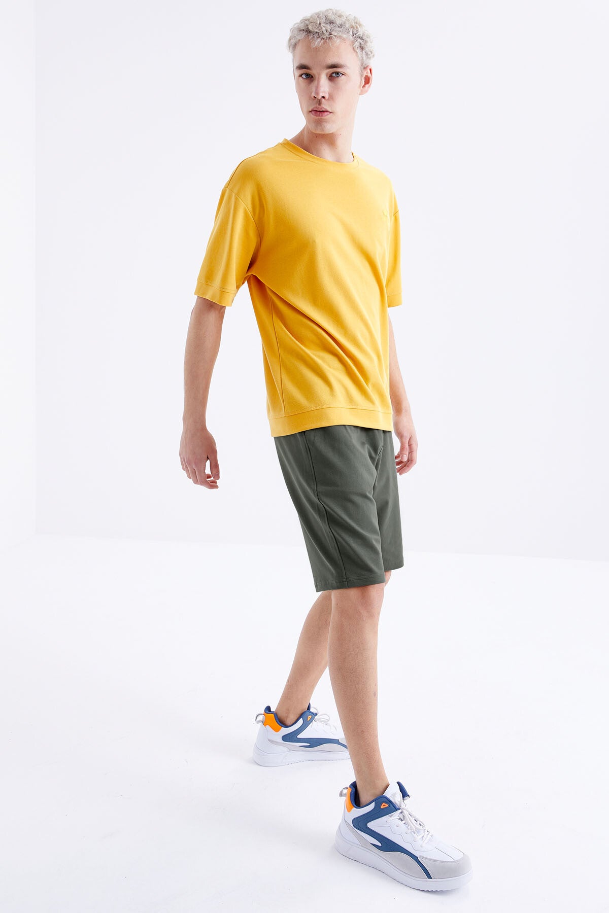 Çağla Bağcıklı Standart Kalıp Basic Erkek Şort - 81212