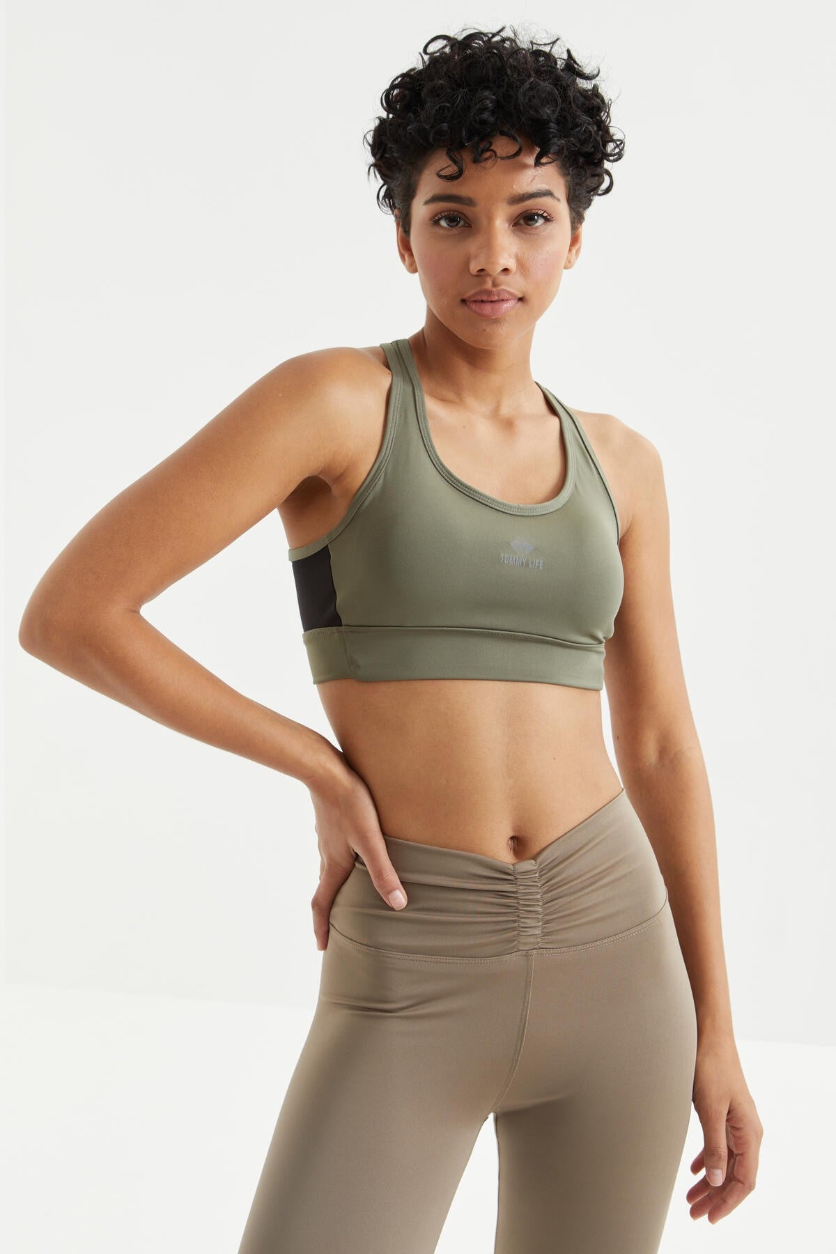 Çağla Çapraz Sırt Detaylı Slim Fit U Yaka Pedli Kadın Spor Büstiyer - 97121