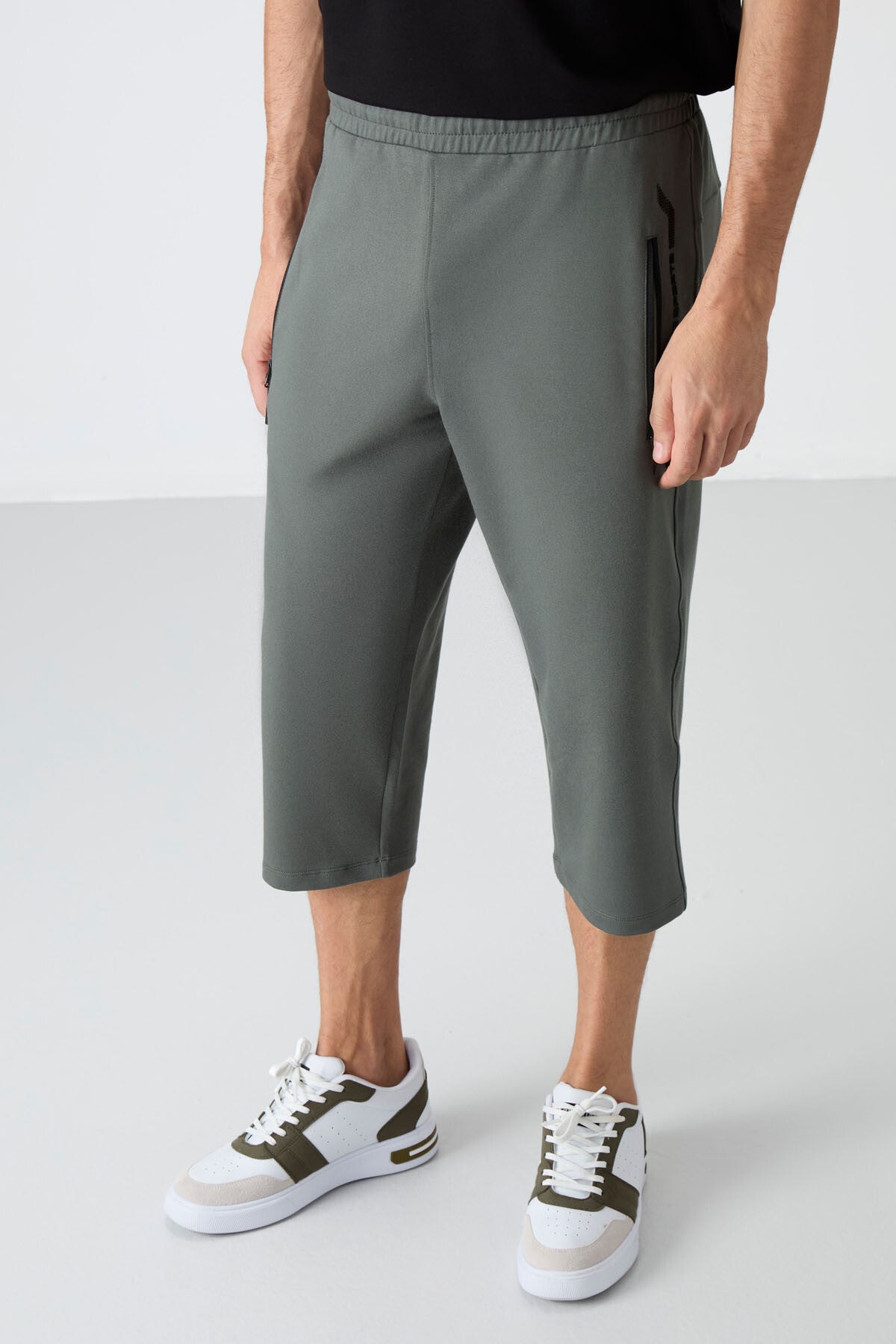 Çağla Fermuar Cepli Standart Kalıp Klasik Paça Erkek Kapri - 83091