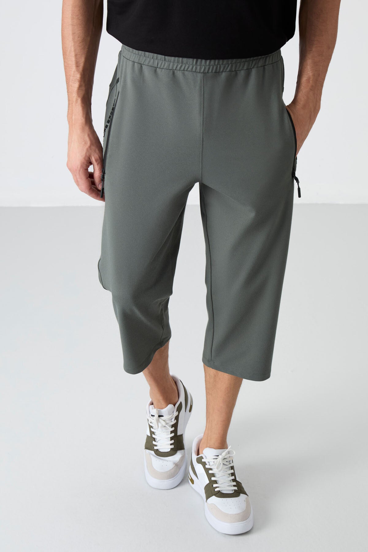 Çağla Fermuar Cepli Standart Kalıp Klasik Paça Erkek Kapri - 83091