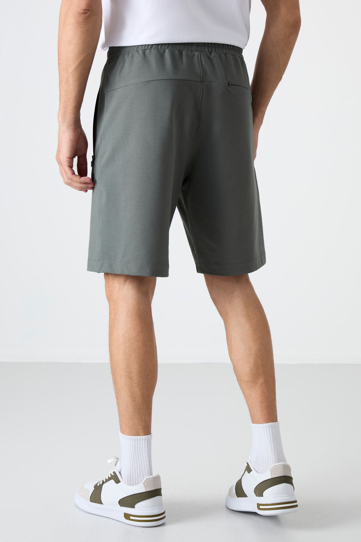 Çağla Gizli Fermuar Arka Cepli Bağcıklı Standart Kalıp Erkek Şort - 81136