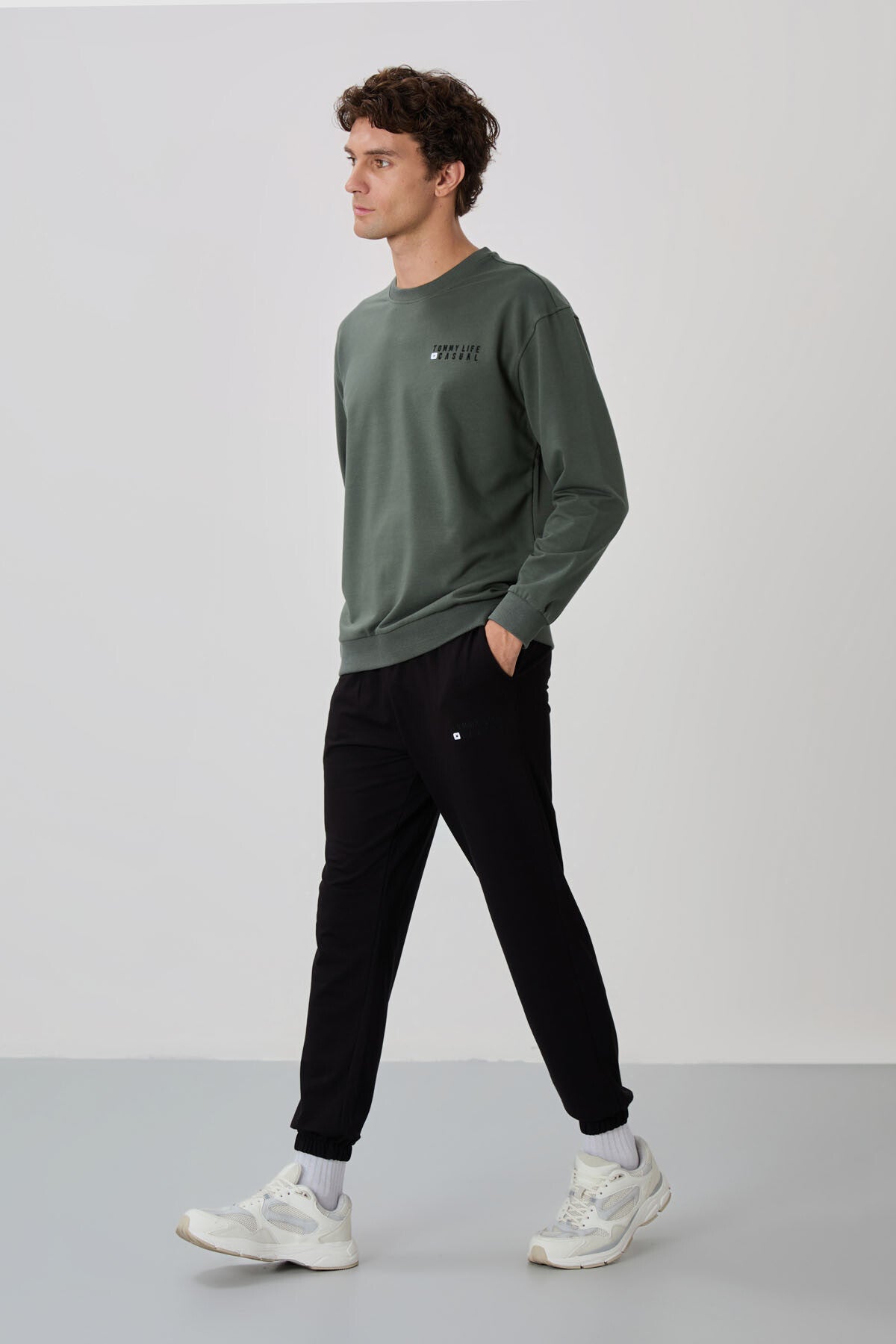 Çağla - Siyah Casual O Yaka Lastik Paça Pamuklu Erkek Oversize Eşofman Takımı - 85120
