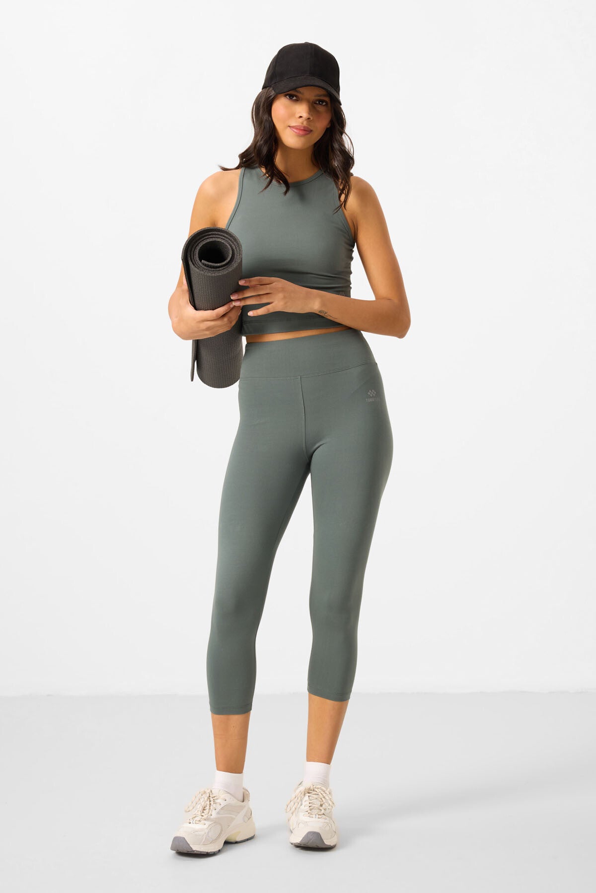 Çağla Yüksek Bel Kapri-Crop Atlet Slim Fit Kadın Tayt Takım - 95284