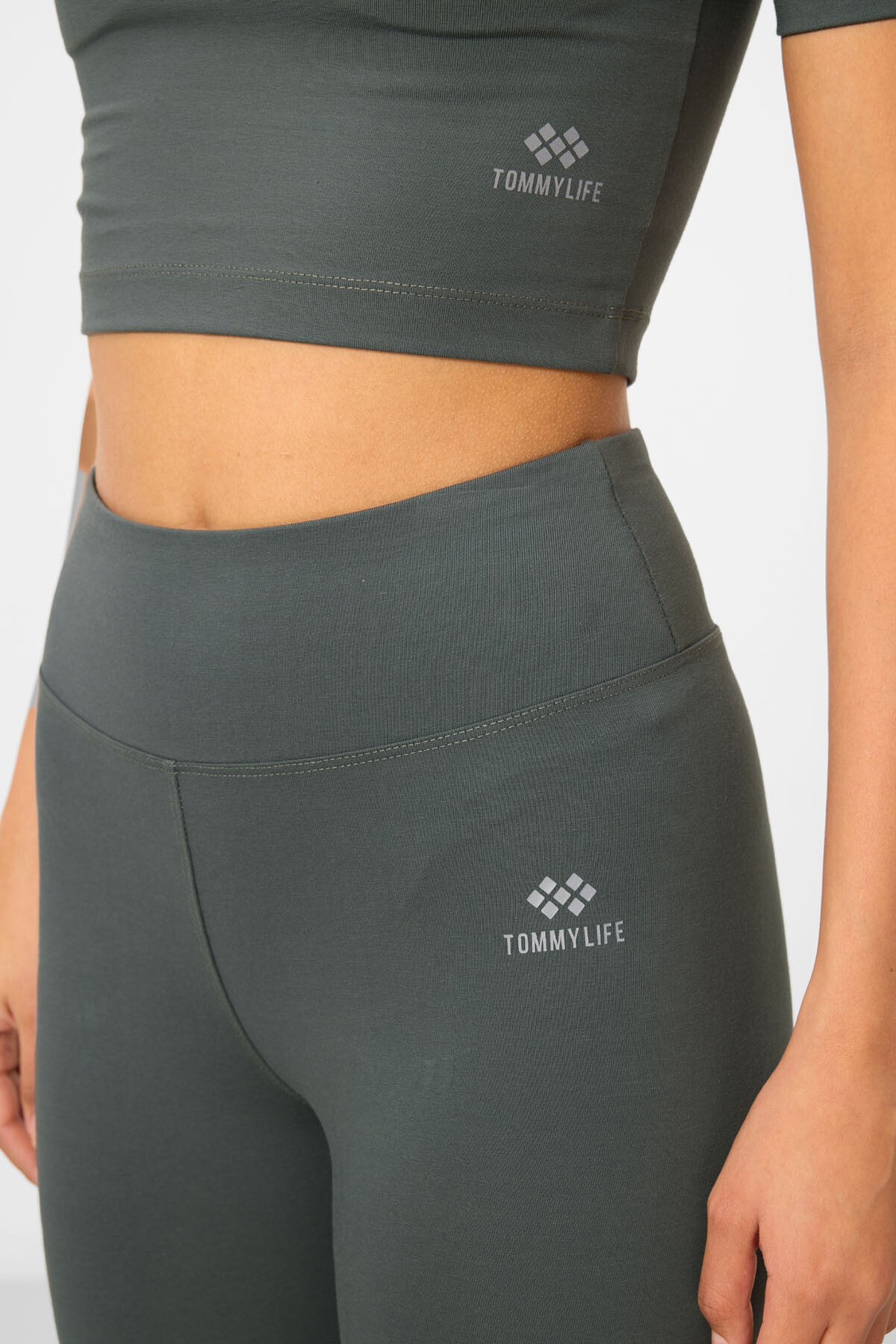 Çağla Yüksek Bel Kapri-Crop T-Shirt Slim Fit Kadın Tayt Takım - 95285