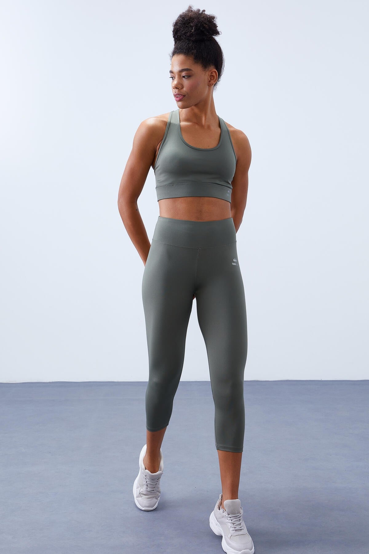 Çağla Yüksek Bel Toparlayıcı Çapraz Sırt Detaylı Slim Fit Kadın Tayt Takım - 95283