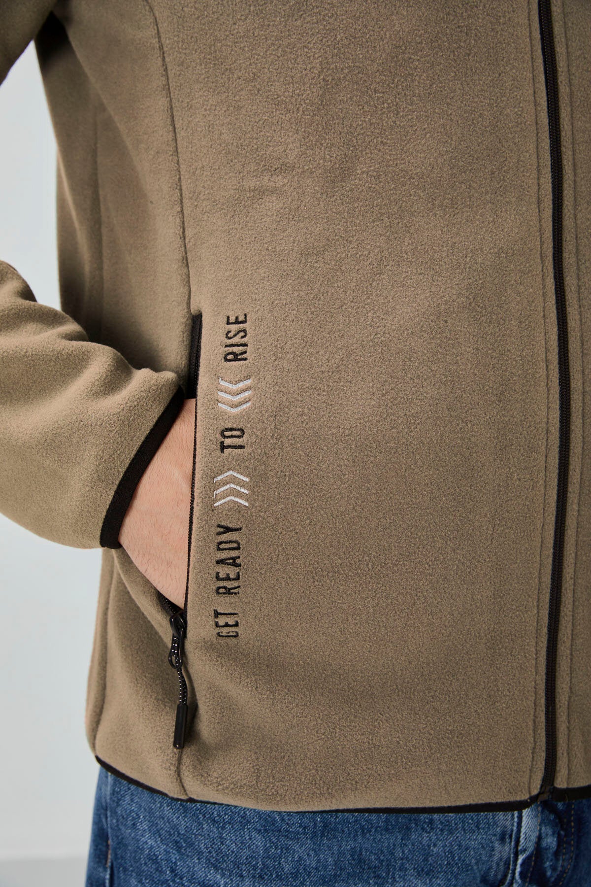 Camel Yazı Nakışlı Dik Yaka Fermuarlı Standart Kalıp Erkek Sweatshirt Polar - 87992