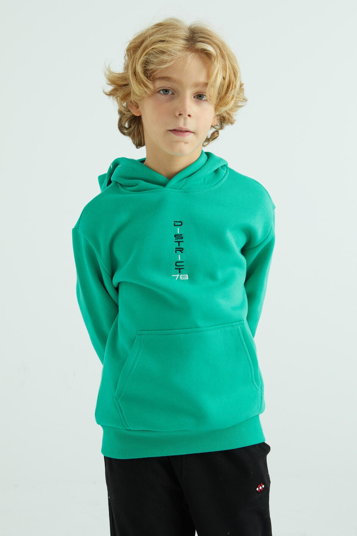 Deniz Yeşili Ön Ve Kapüşon Yazı Detaylı Standart Kalıp Erkek Çocuk Sweatshirt - 11037