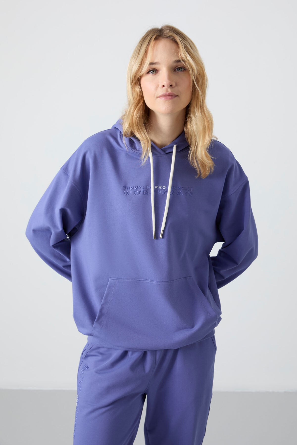 Eflatun Kapüşonlu Kanguru Cep Oversize Lastik Paça Kadın Eşofman Takımı - 95288