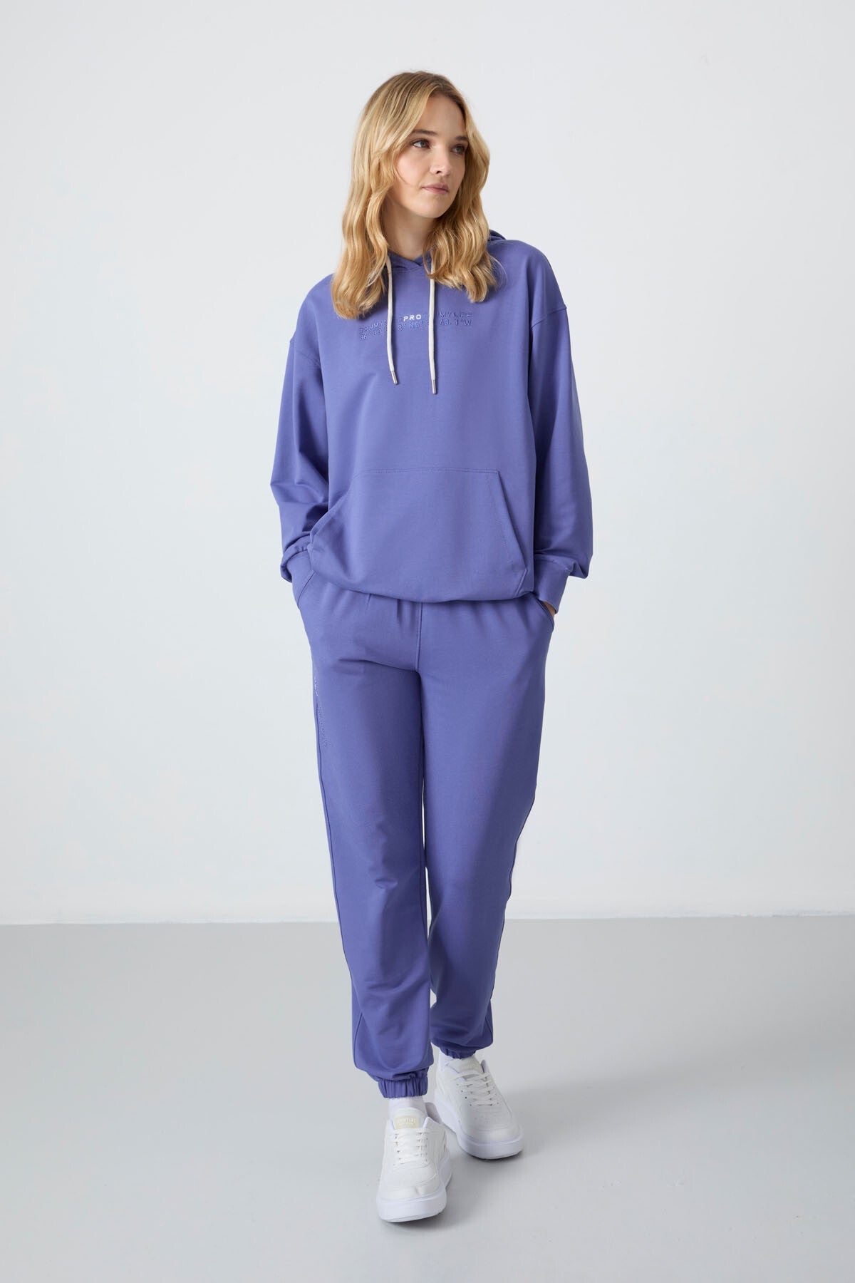 Eflatun Kapüşonlu Kanguru Cep Oversize Lastik Paça Kadın Eşofman Takımı - 95288