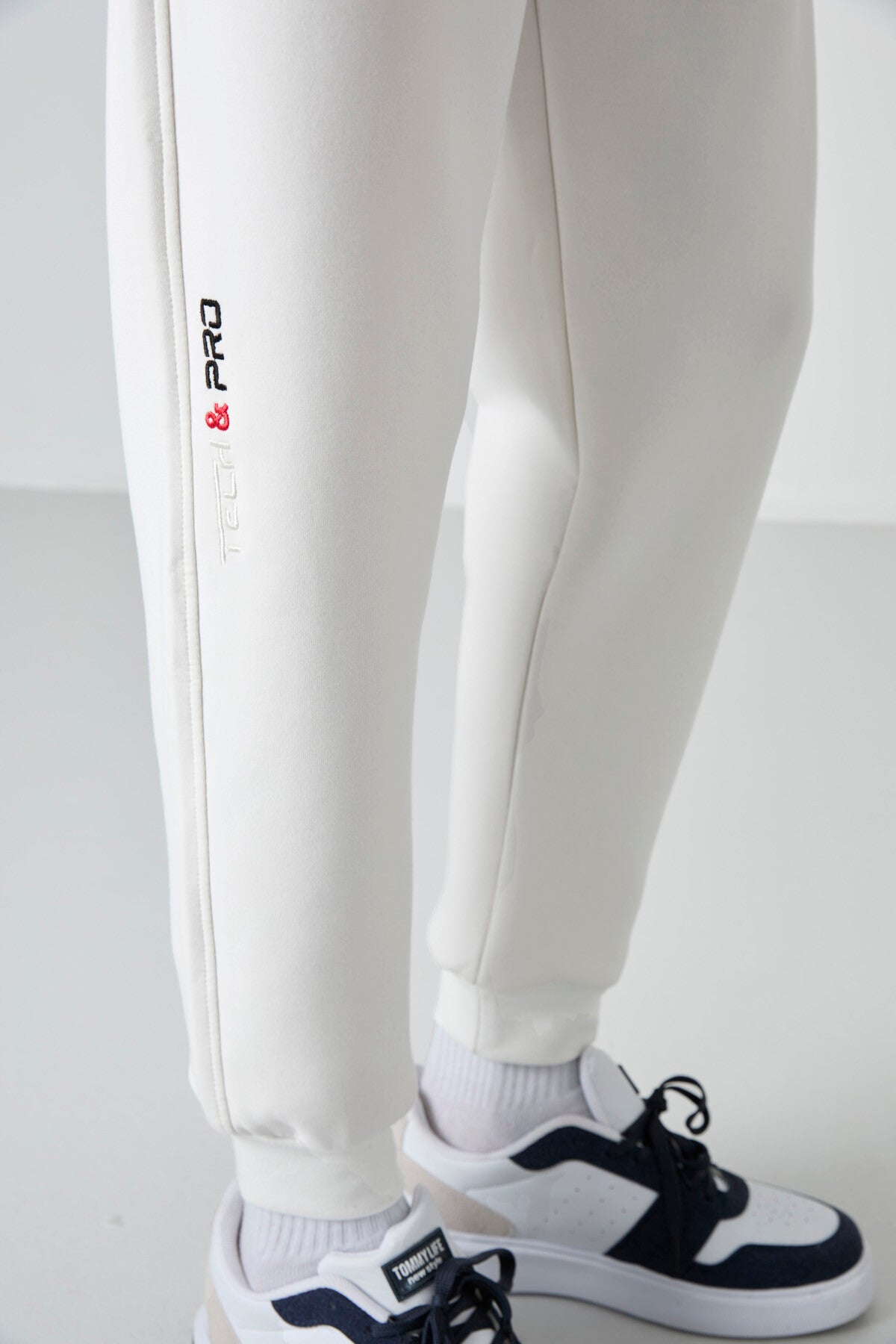 Ekru Bağcıklı Dar Paça Erkek Eşofman Alt - 84999