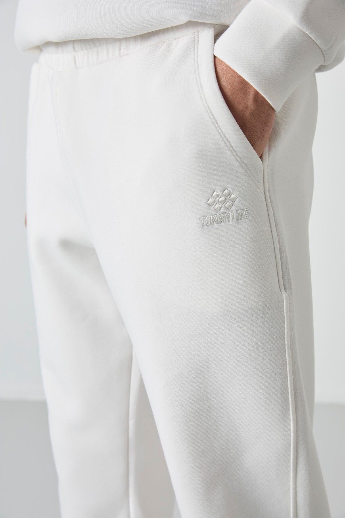 Ekru Bağcıklı Dar Paça Erkek Eşofman Alt - 84999