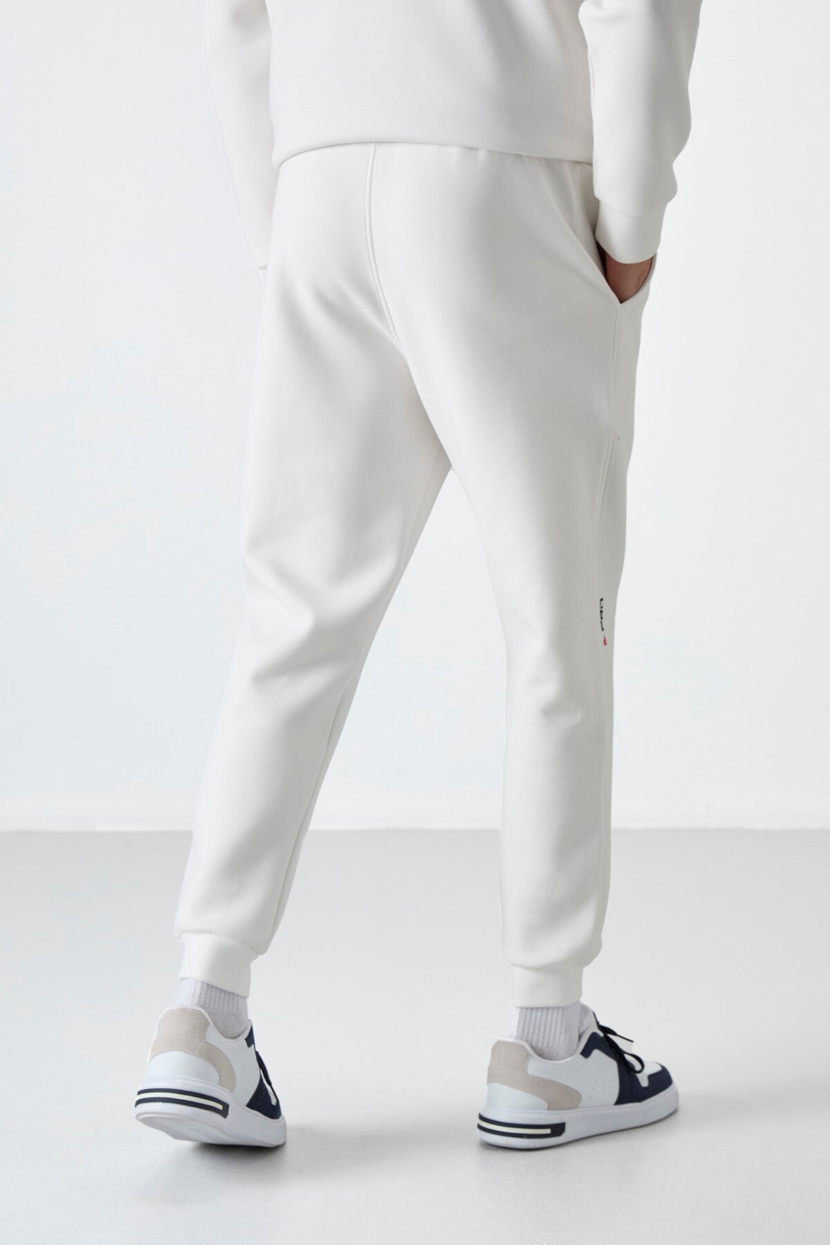 Ekru Bağcıklı Dar Paça Erkek Eşofman Alt - 84999