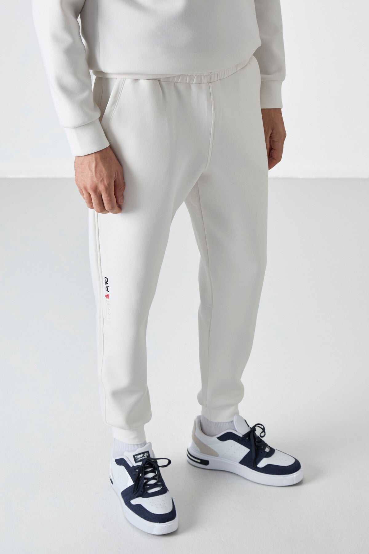 Ekru Bağcıklı Dar Paça Erkek Eşofman Alt - 84999