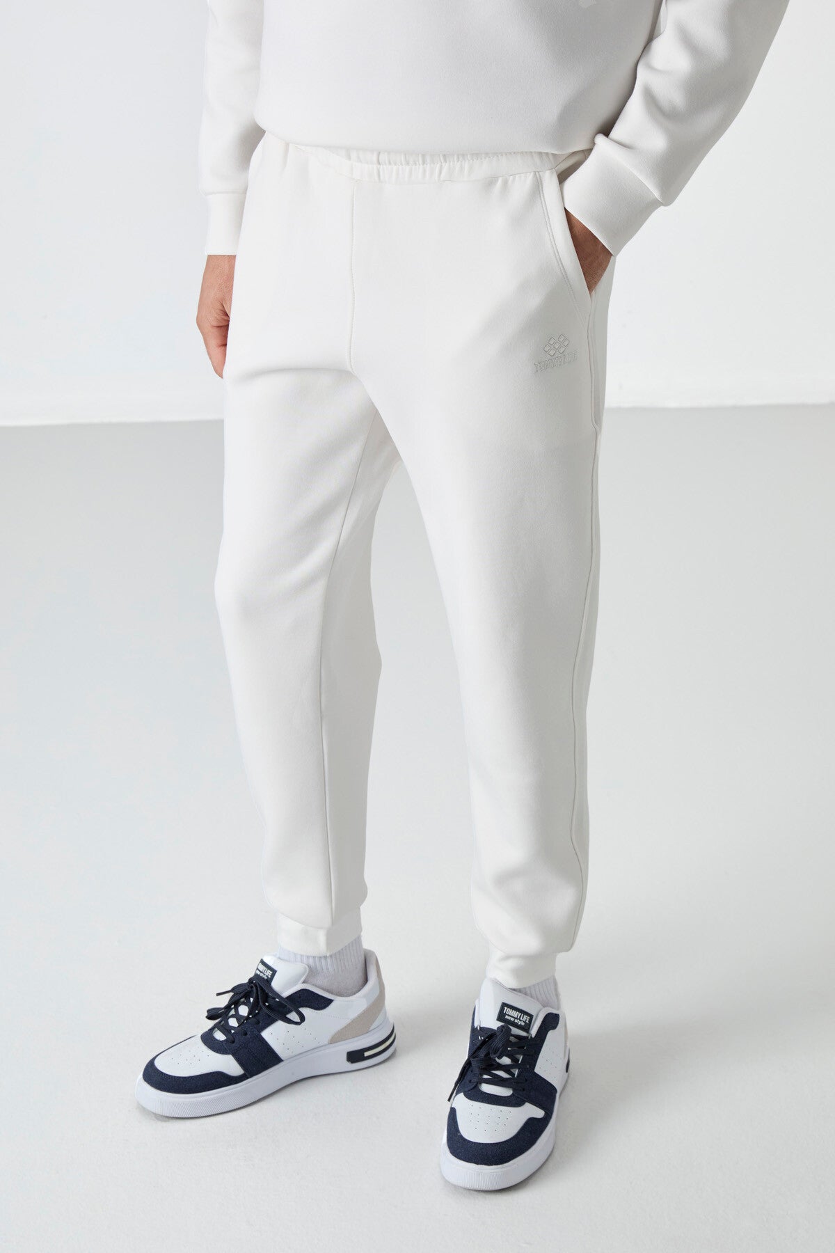 Ekru Bağcıklı Dar Paça Erkek Eşofman Alt - 84999