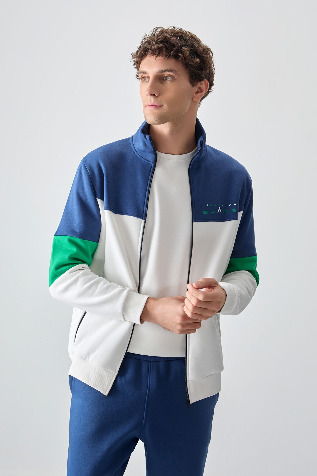 Ekru - İndigo Dik Yaka Renk Geçişli İçi Polarlı Erkek Eşofman Takımı - 85186