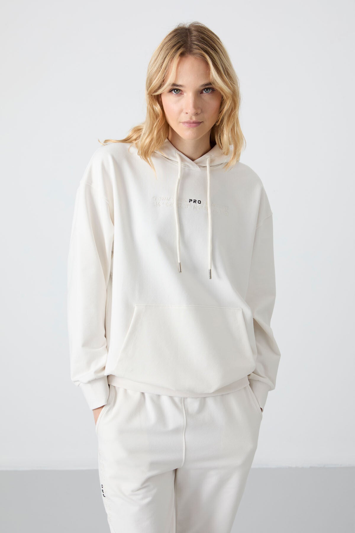 Ekru Kapüşonlu Kanguru Cep Oversize Lastik Paça Kadın Eşofman Takımı - 95288