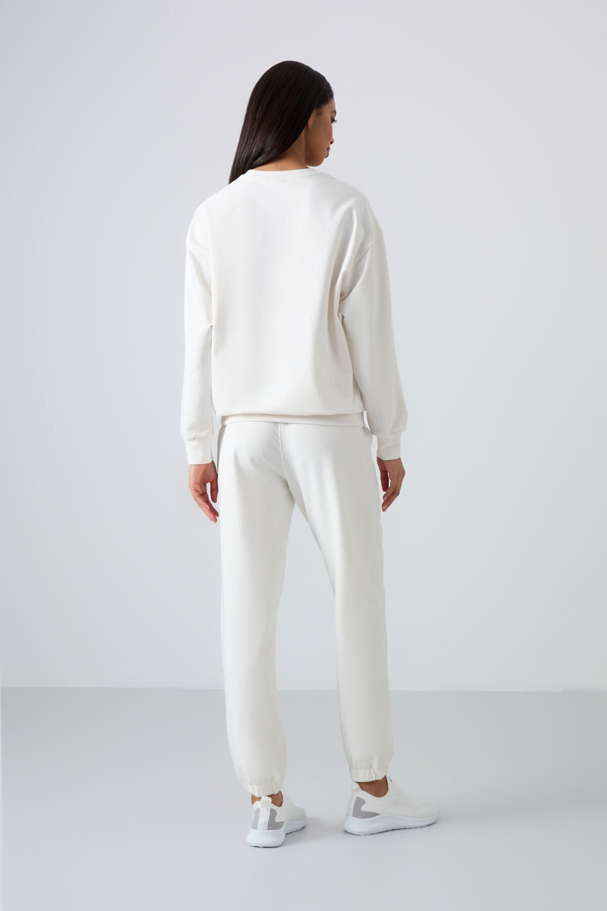 Ekru Basic Pamuklu O Yaka Oversize Lastik Paça Kadın Eşofman Takım - 95287