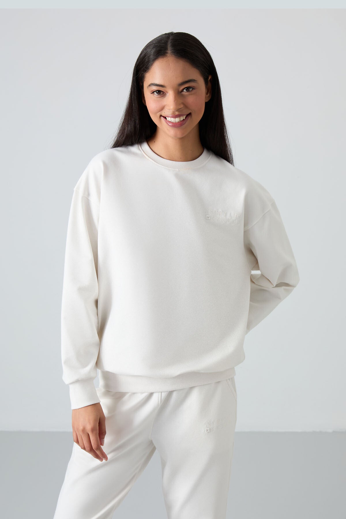 Ekru Basic Pamuklu O Yaka Oversize Lastik Paça Kadın Eşofman Takım - 95287