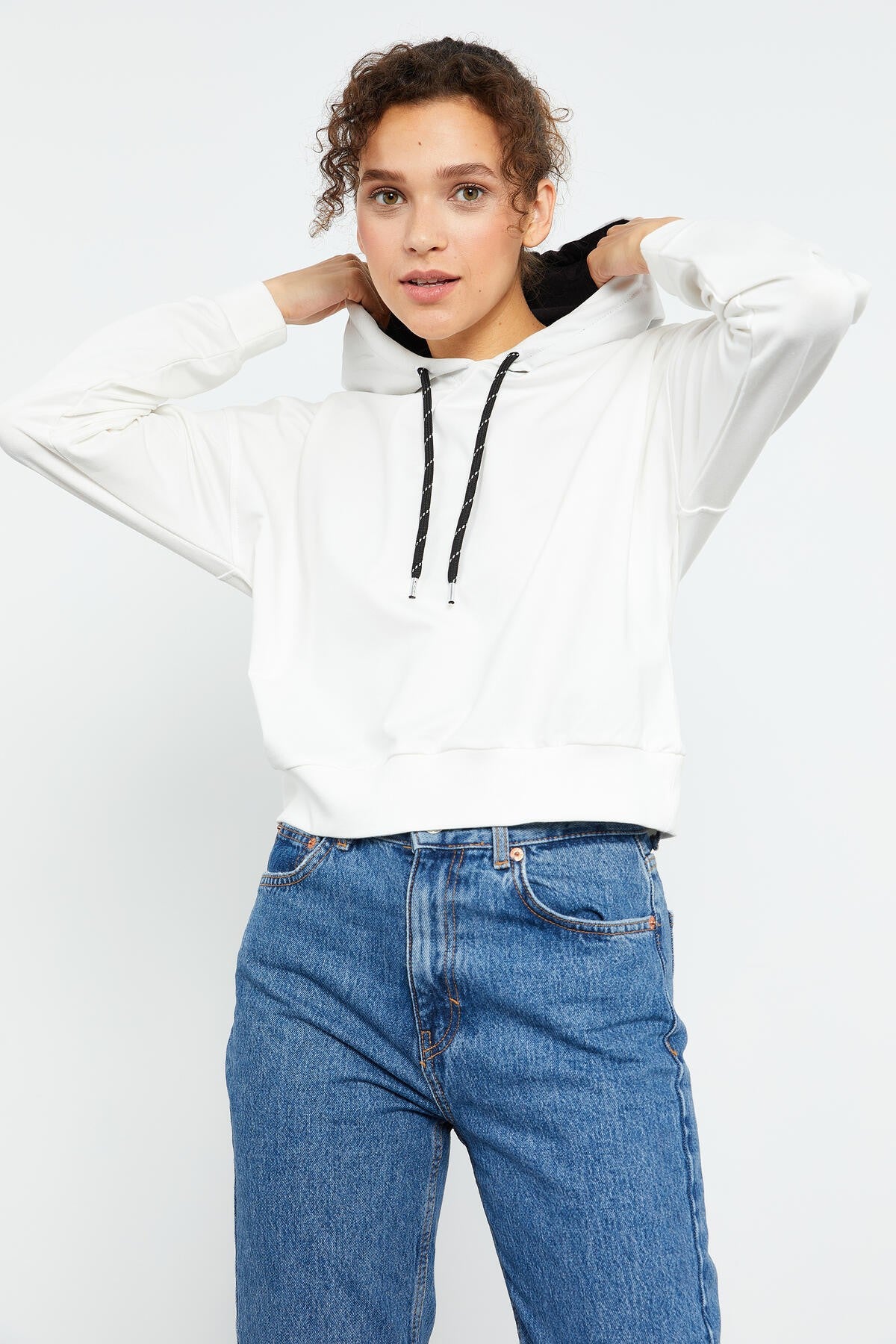 Ekru Uzun Kol Rahat Form Kapüşonlu Kadın Sweatshirt - 97115
