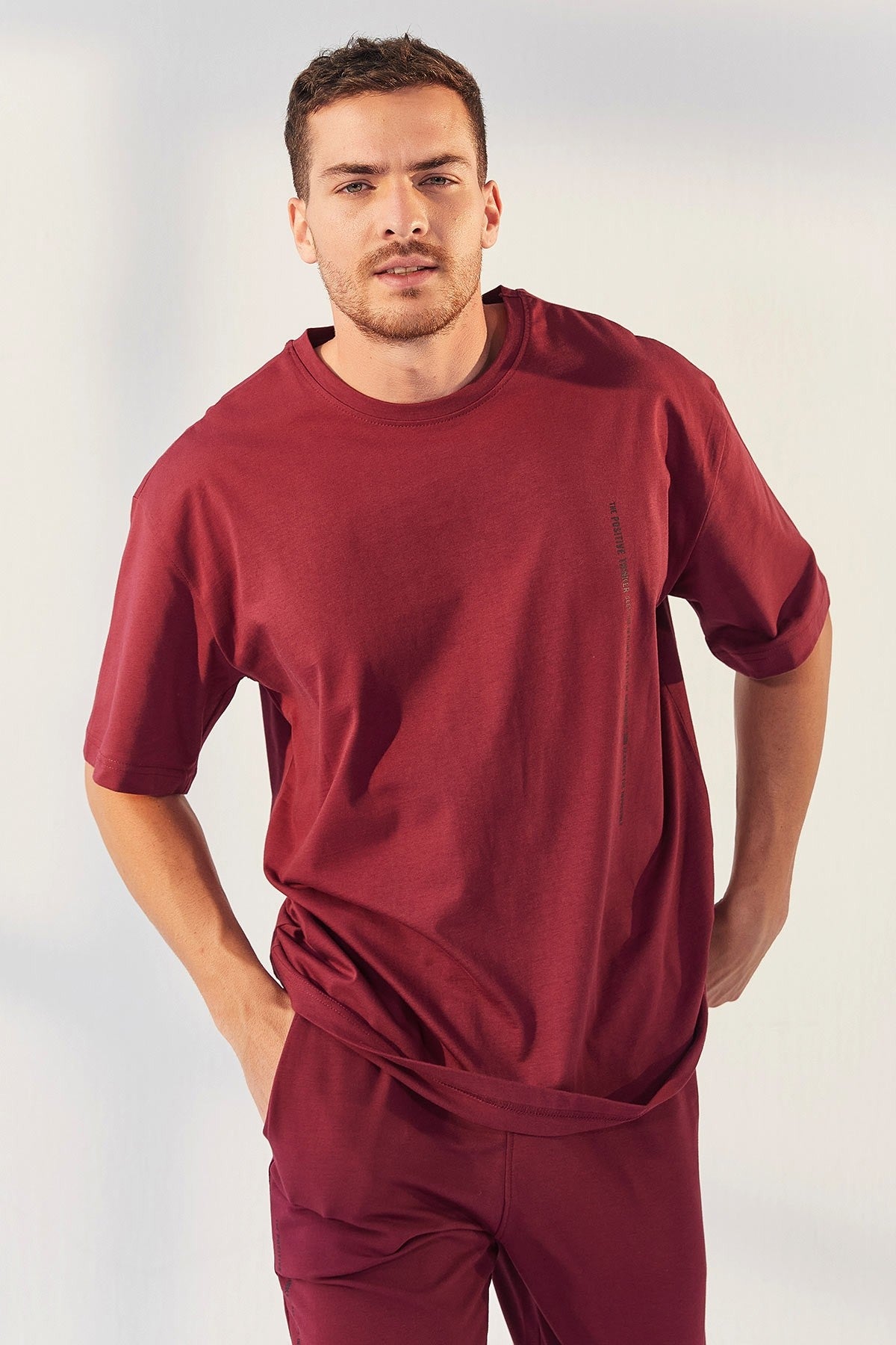 Erguvan Dikey Yazı Baskı Detaylı Lastik Paça Erkek Oversize Eşofman Takım - 85157
