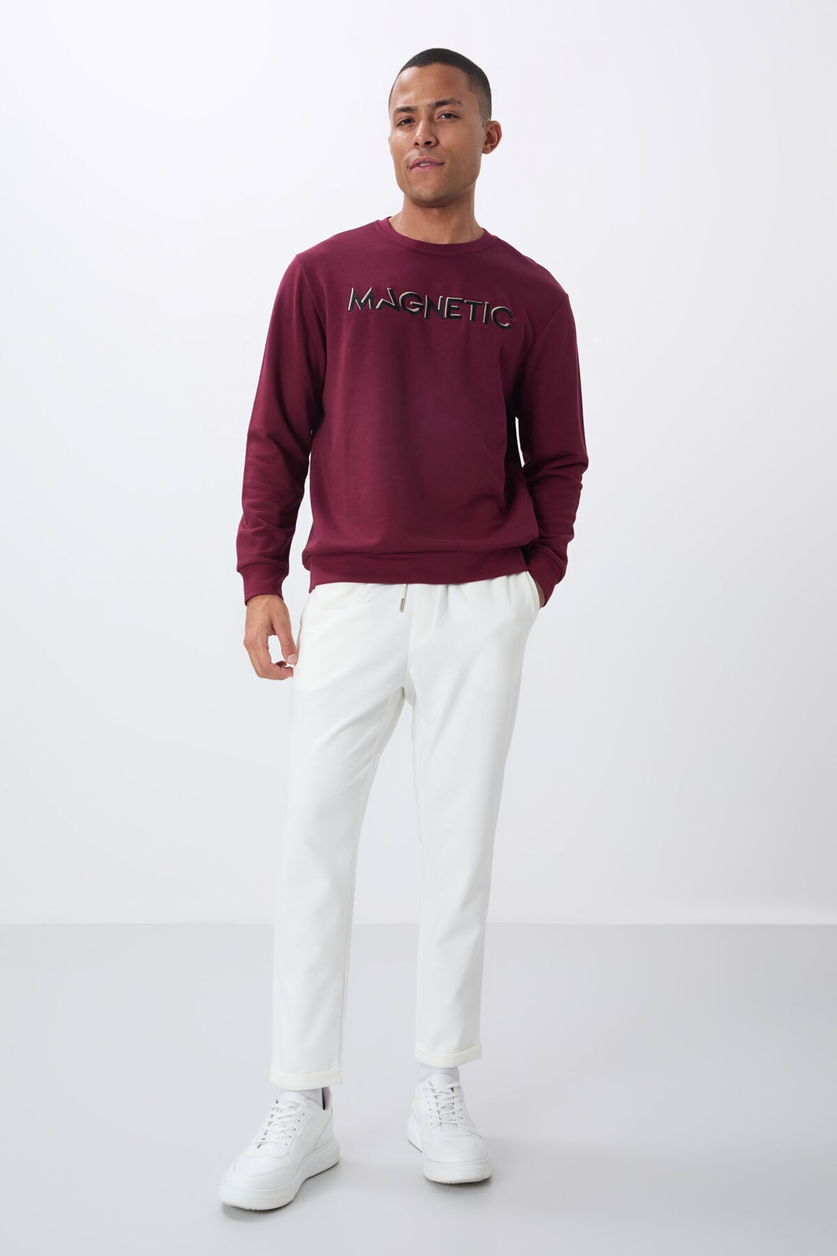 Erguvan Yazı Nakışlı O Yaka Rahat Form İçi Polarlı Erkek Sweatshirt - 88020