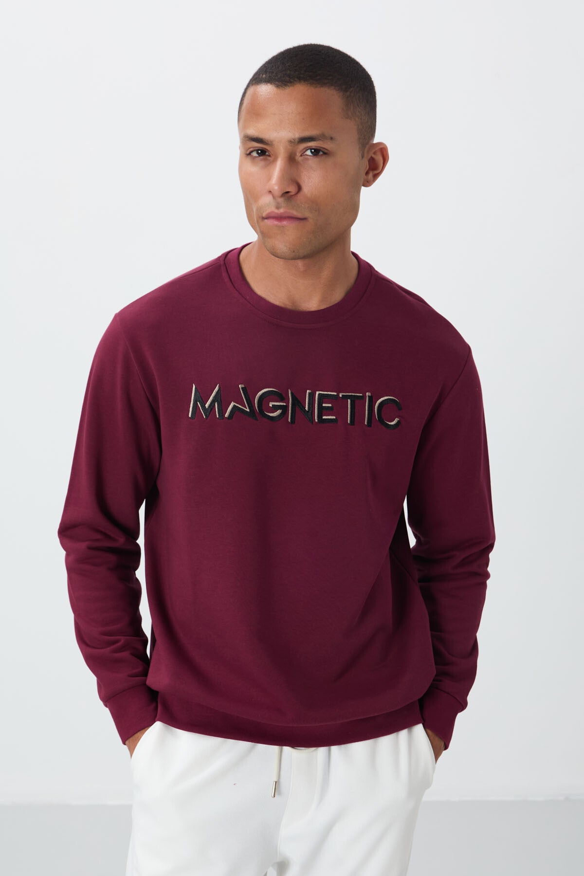 Erguvan Yazı Nakışlı O Yaka Rahat Form İçi Polarlı Erkek Sweatshirt - 88020