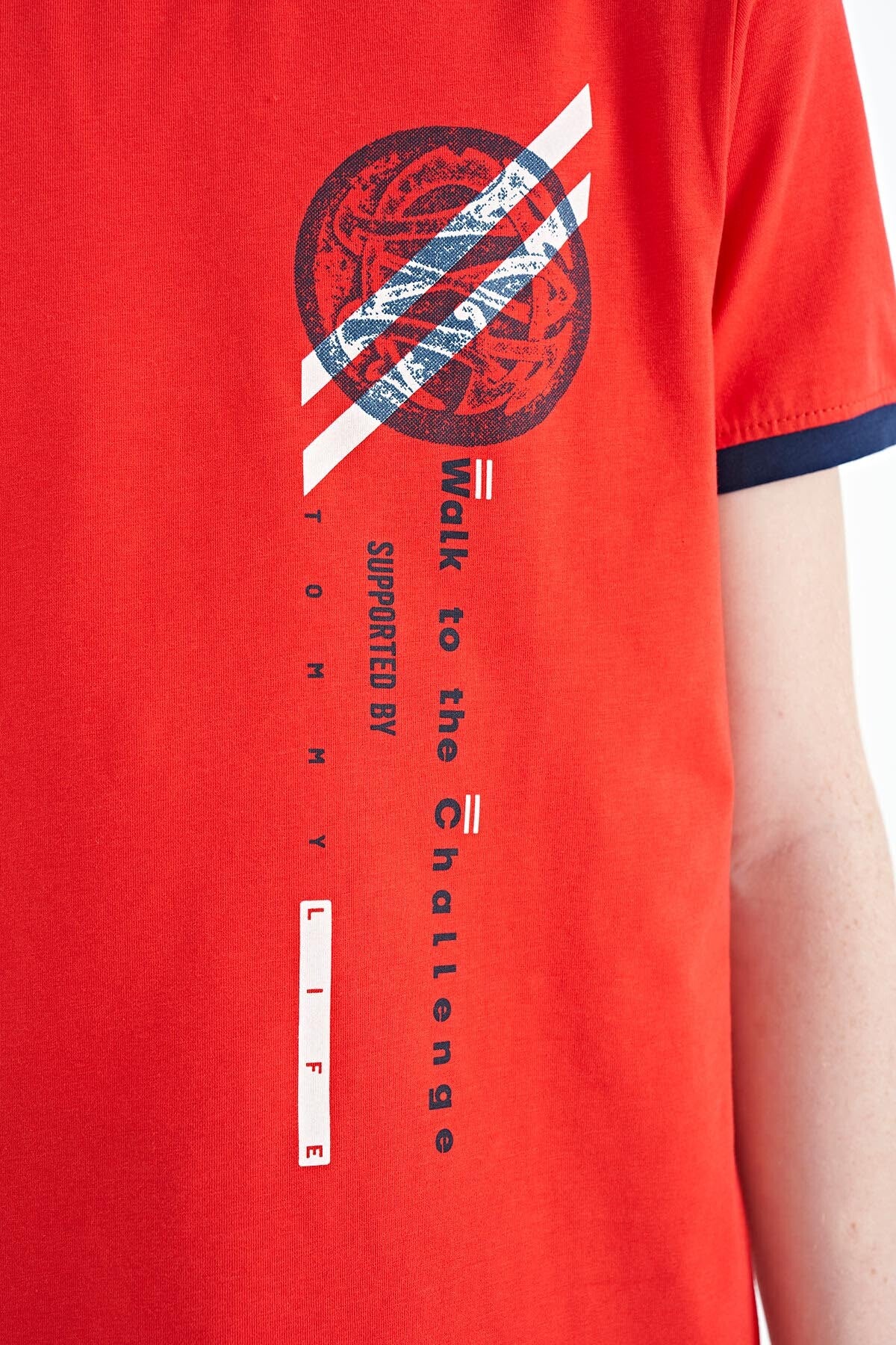 Fiesta Baskı Detaylı O Yaka Standart Kalıp Erkek Çocuk T-Shirt - 11131