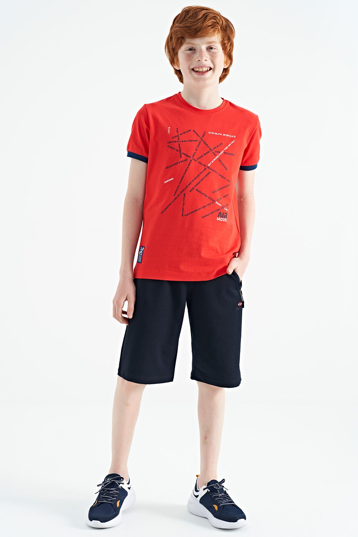 Fiesta Minimal Yazı Baskılı Standart Kalıp O Yaka Erkek Çocuk T-Shirt - 11132