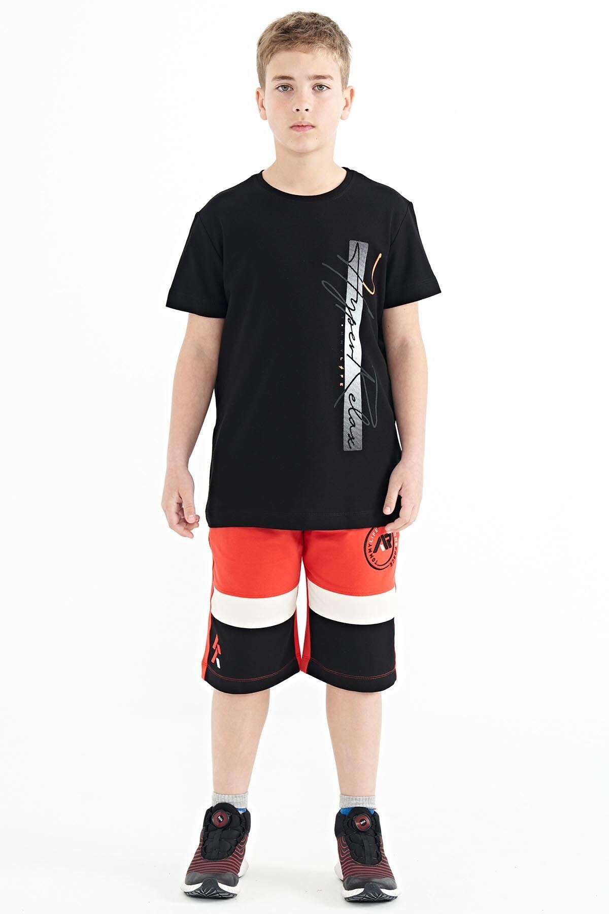 Fiesta Renkli Baskılı Bağcıklı Nakış Detaylı Standart Kalıp Erkek Çocuk Şort - 11129