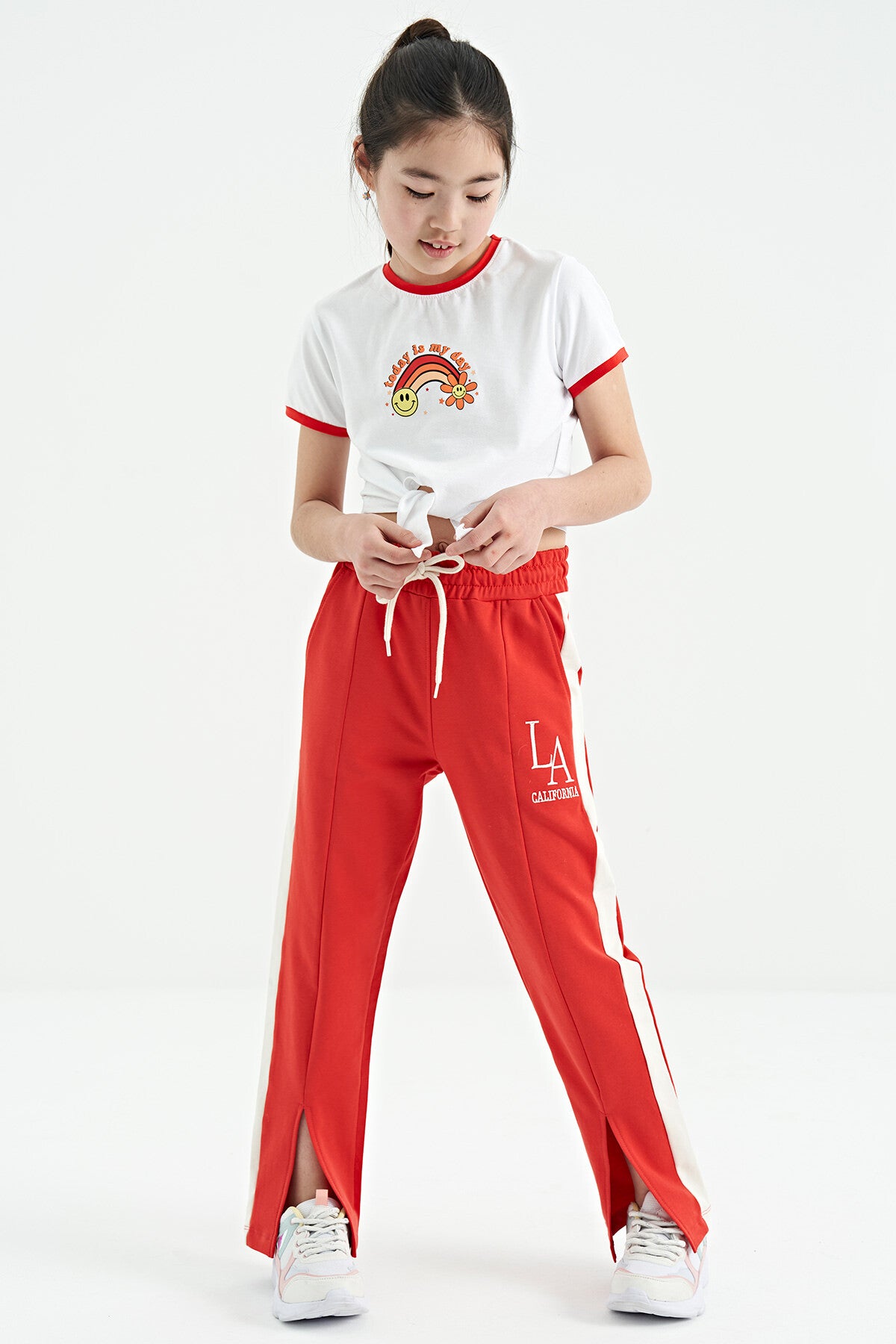 Fiesta Yazı Nakış Detaylı Bağcıklı Rahat Kalıp Kız Çocuk Eşofman Alt - 75121