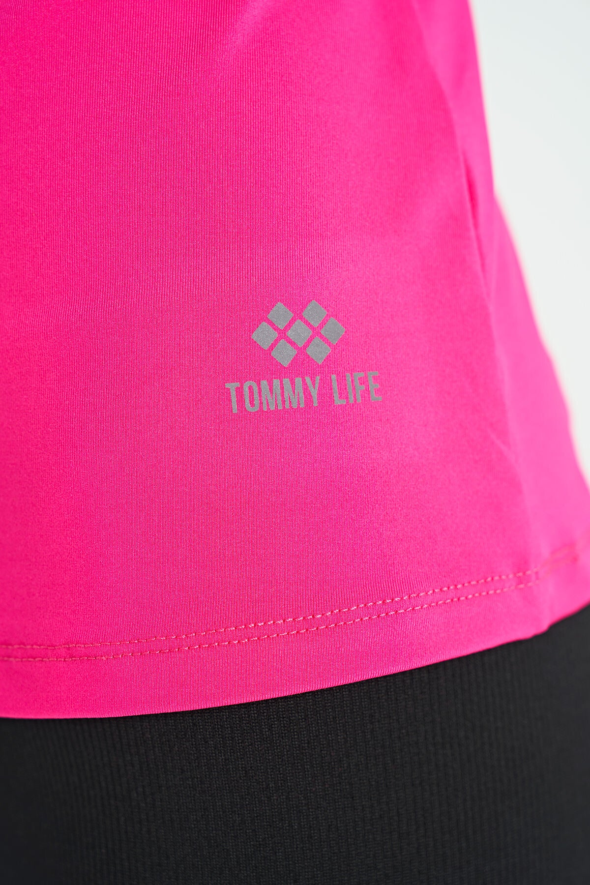 Fuşya Çift Askılı Sırt Detaylı Standart Kalıp Kadın Spor Atlet - 97258