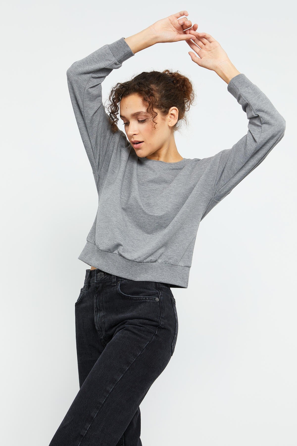 Gri Melanj Basic Rahat Form O Yaka Kadın Sweatshirt - 97114