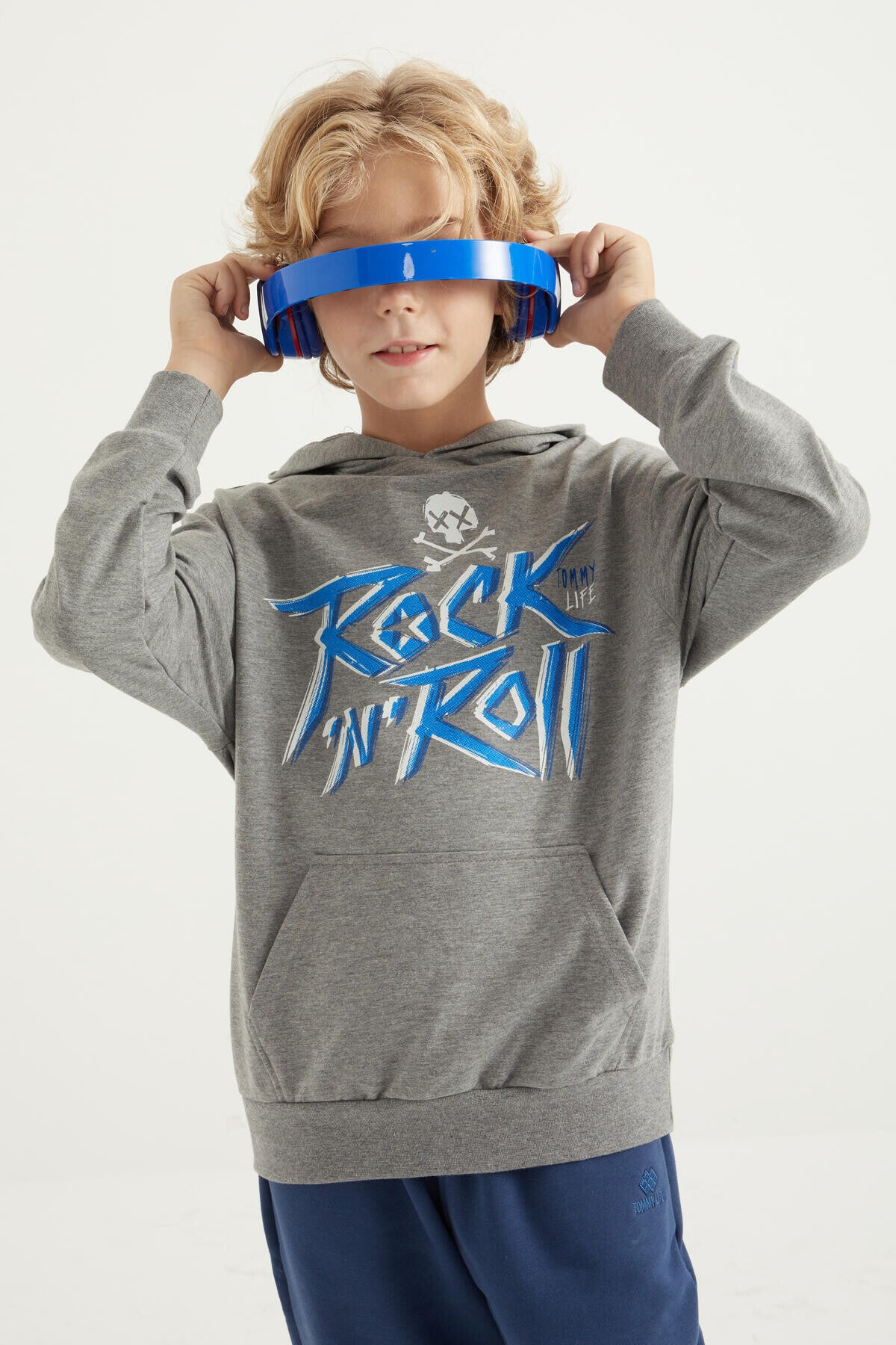 Gri Melanj Yazı Baskılı Kanguru Cepli Kapüşonlu Standart Kalıp Erkek Çocuk Sweatshirt - 11002