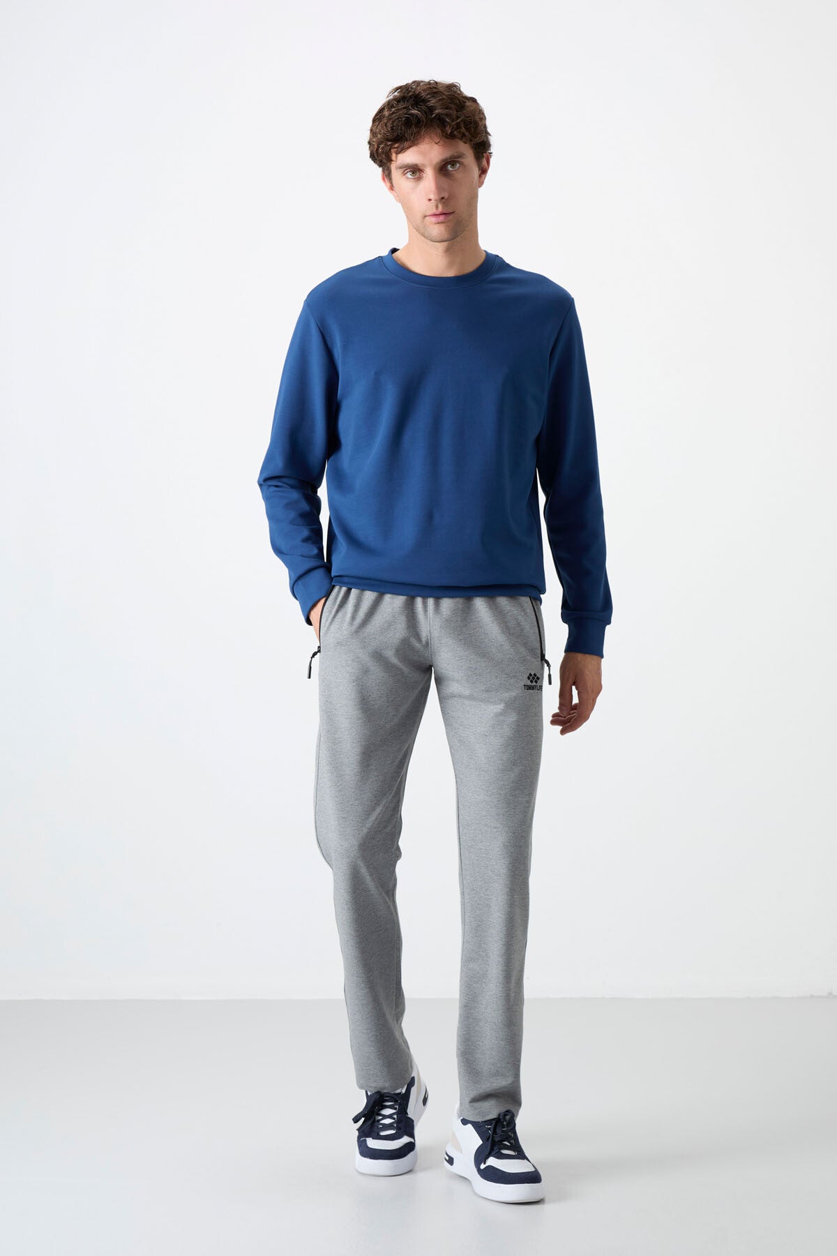 Gri Melanj Fermuarlı Üç Cepli Dar Kalıp Klasik Paça Erkek Eşofman Alt - 84671