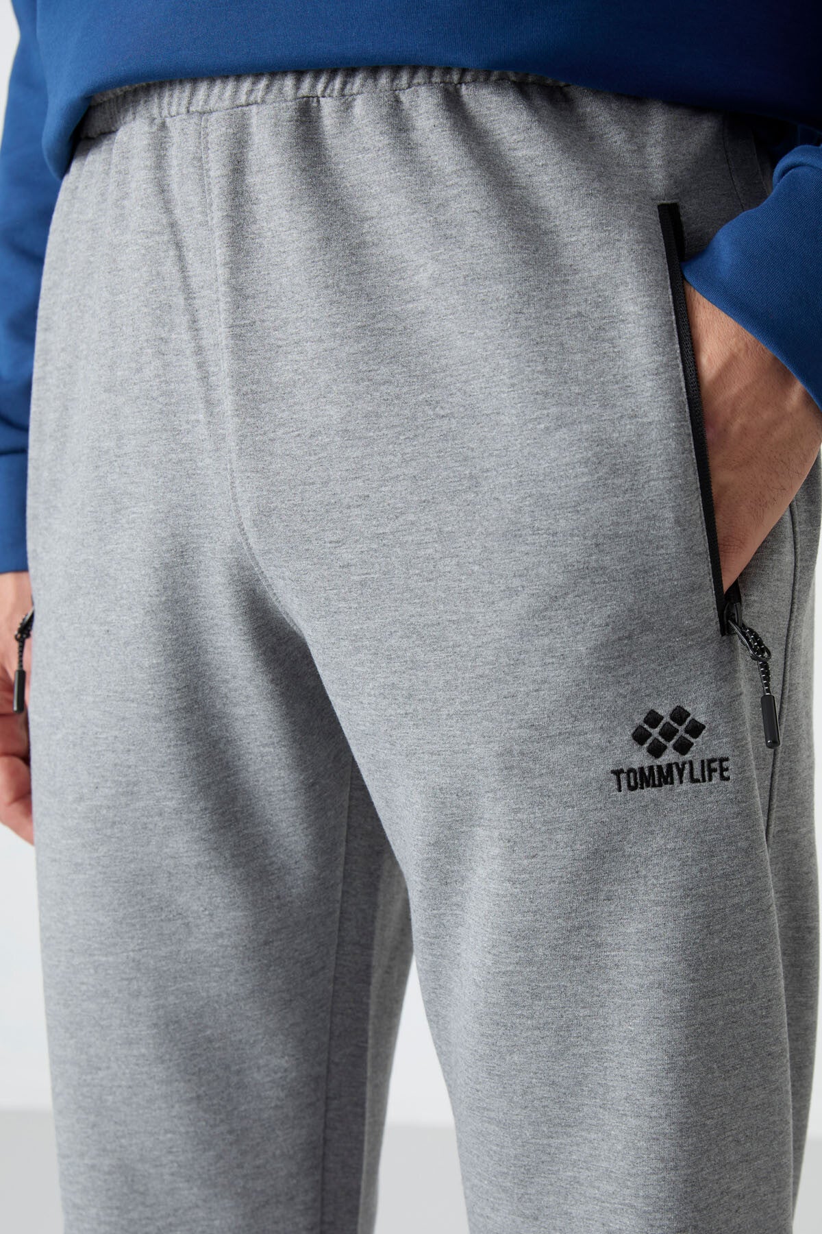 Gri Melanj Fermuarlı Üç Cepli Dar Kalıp Klasik Paça Erkek Eşofman Alt - 84671