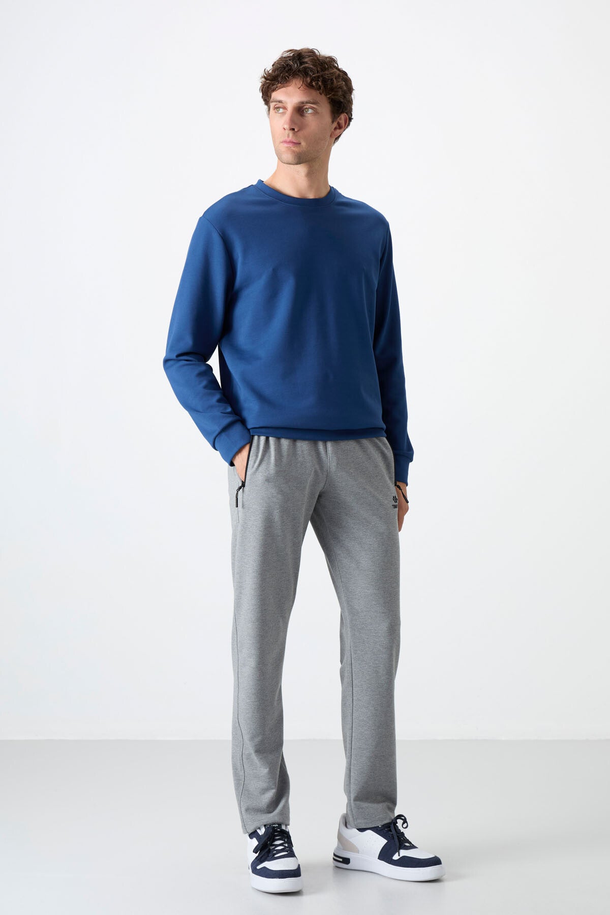 Gri Melanj Fermuarlı Üç Cepli Dar Kalıp Klasik Paça Erkek Eşofman Alt - 84671