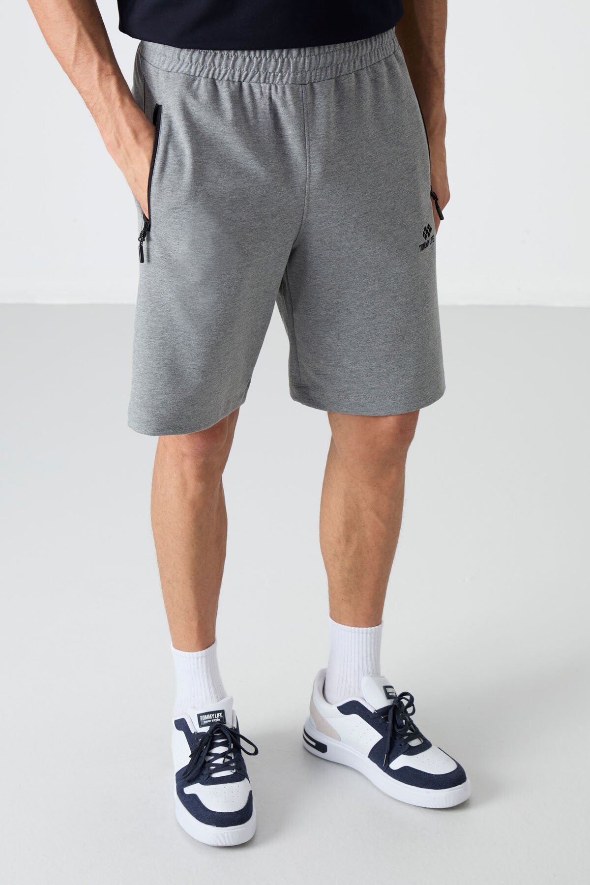 Gri Melanj Gizli Fermuar Arka Cepli Bağcıklı Standart Kalıp Erkek Şort - 81136