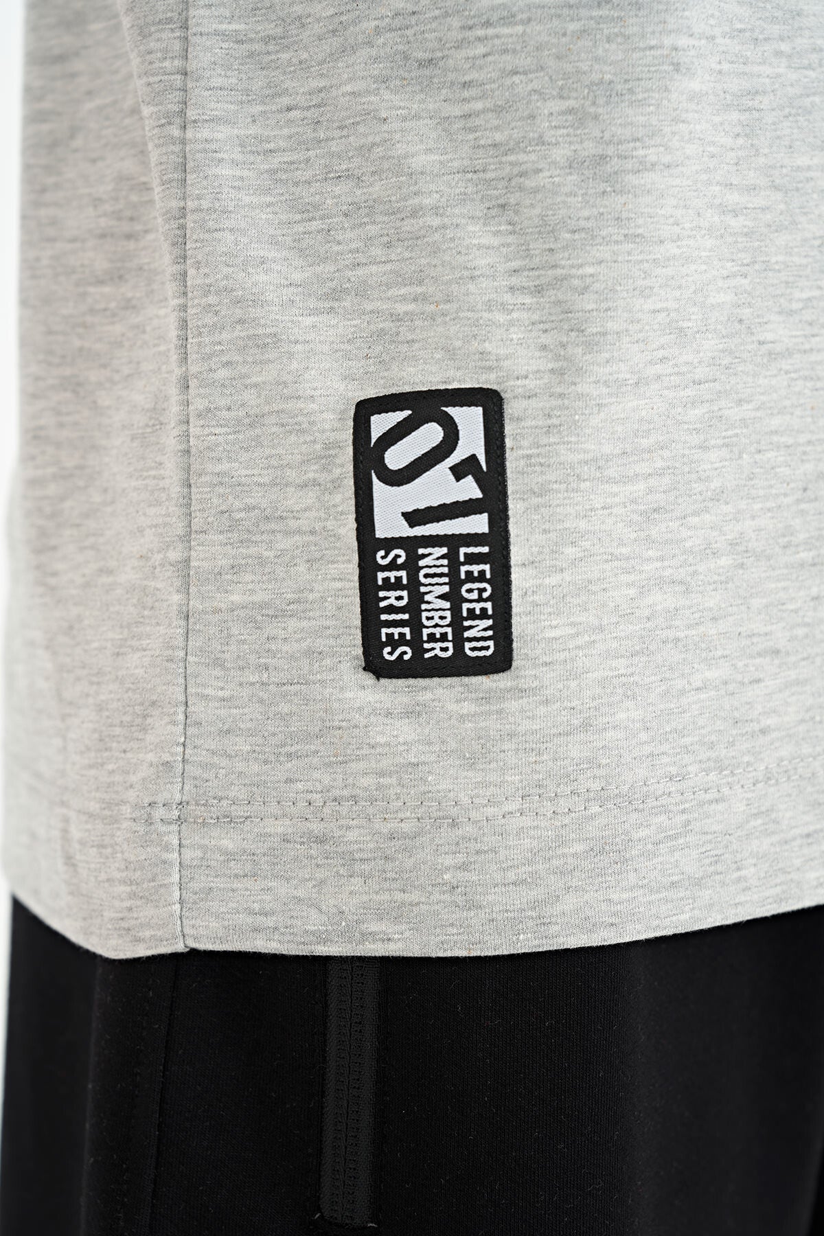 Gri Melanj Minimal Yazı Baskılı Standart Kalıp O Yaka Erkek Çocuk T-Shirt - 11132