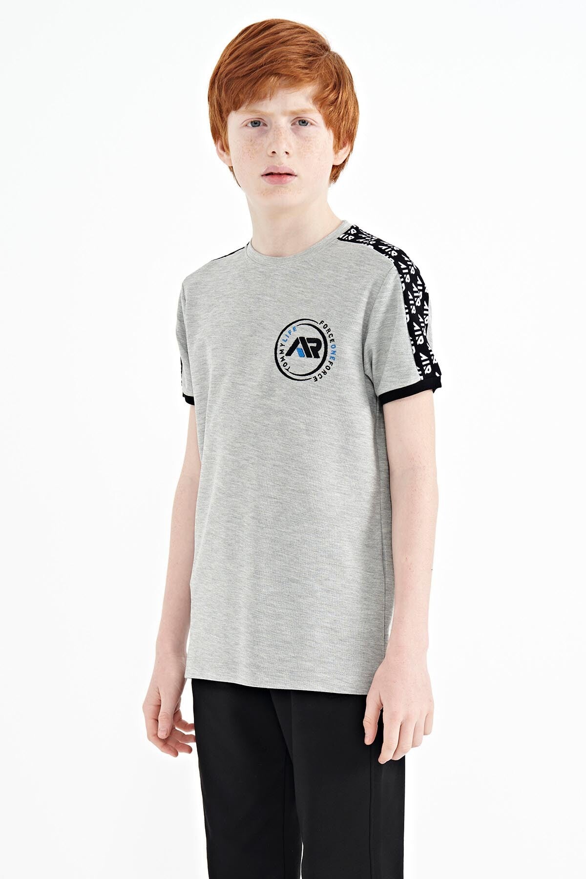 Gri Melanj Omuz Baskı Detaylı Standart Kalıp O Yaka Erkek Çocuk T-Shirt - 11121