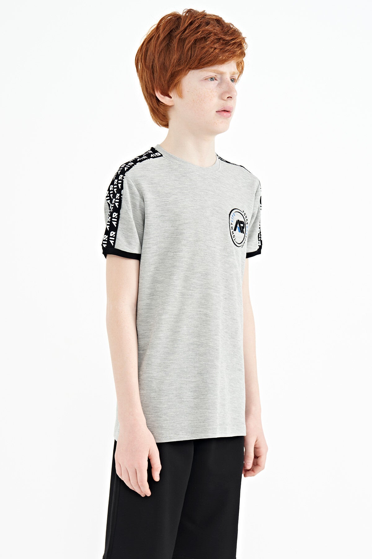 Gri Melanj Omuz Baskı Detaylı Standart Kalıp O Yaka Erkek Çocuk T-Shirt - 11121