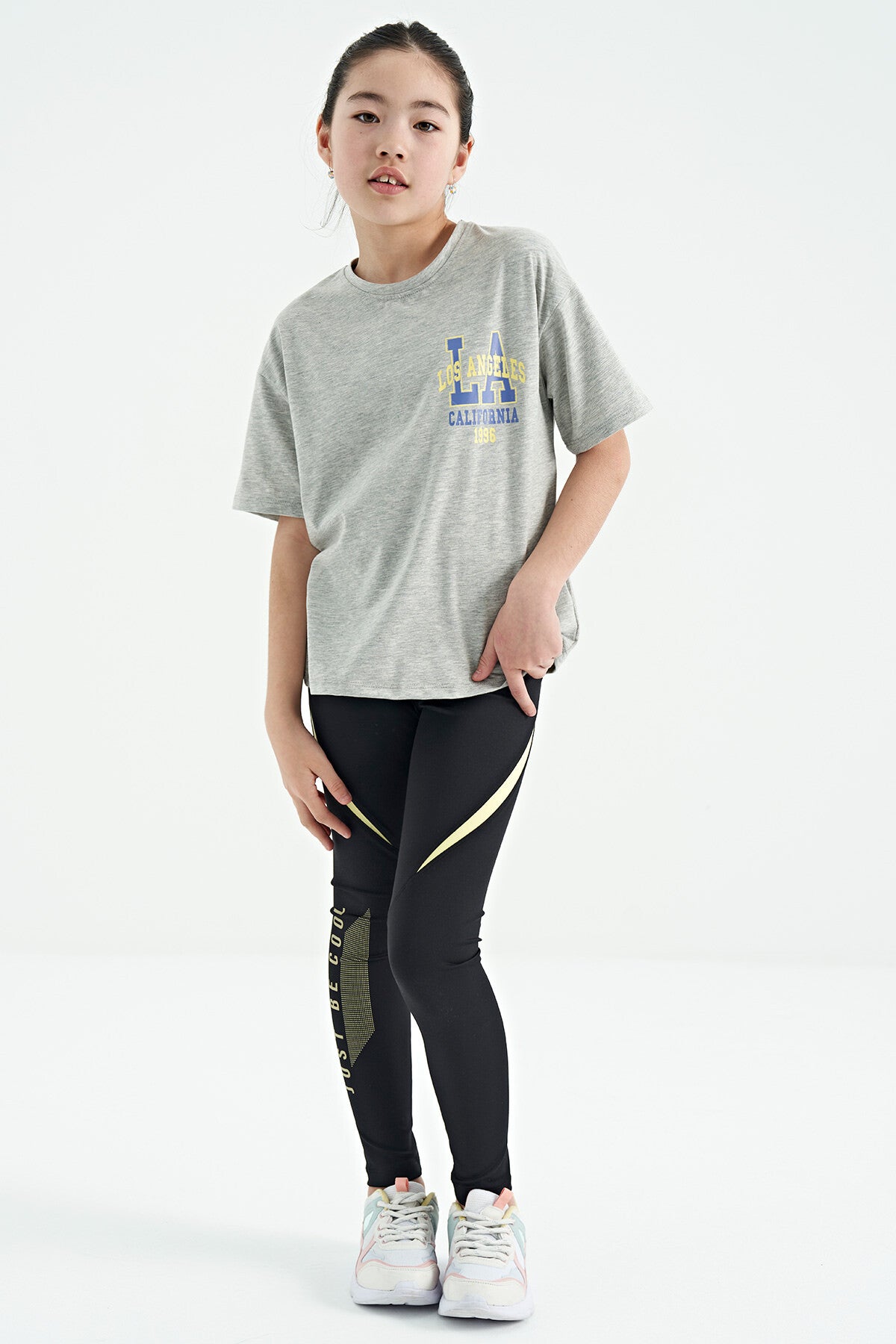 Gri Melanj Ön Arka Baskılı O Yaka Oversize Kısa Kollu Kız Çocuk T-Shirt - 75127