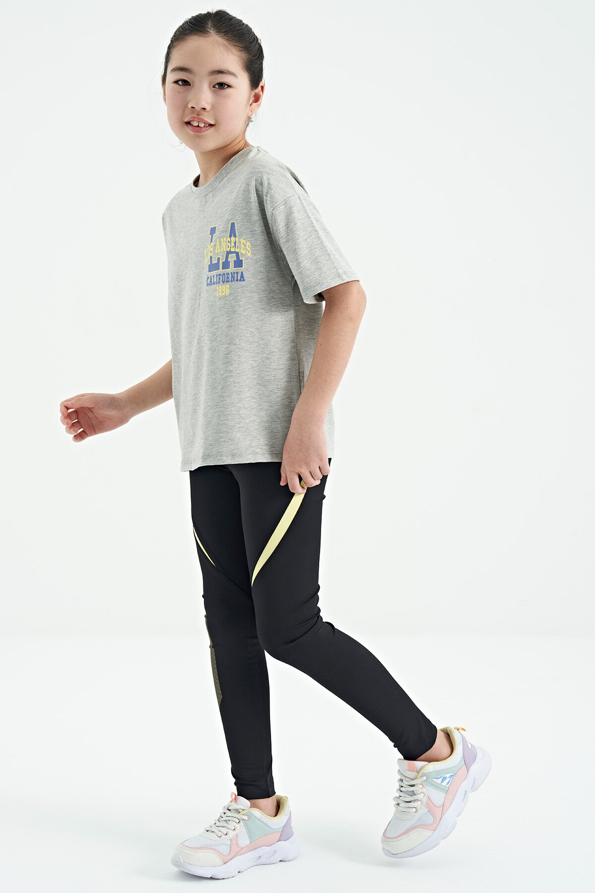 Gri Melanj Ön Arka Baskılı O Yaka Oversize Kısa Kollu Kız Çocuk T-Shirt - 75127