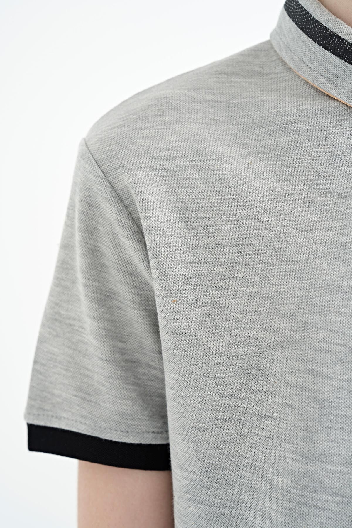 Gri Melanj Yakası Renk Bloklu Baskı Detaylı Standart Kalıp Erkek Çocuk T-Shirt - 11111