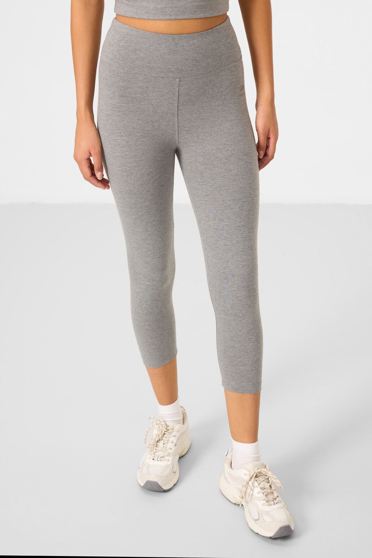 Gri Melanj Yüksek Bel Kapri-Crop Atlet Slim Fit Kadın Tayt Takım - 95284