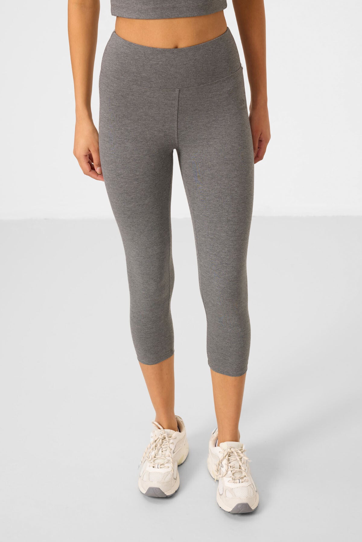 Gri Melanj Yüksek Bel Kapri-Crop T-Shirt Slim Fit Kadın Tayt Takım - 95285