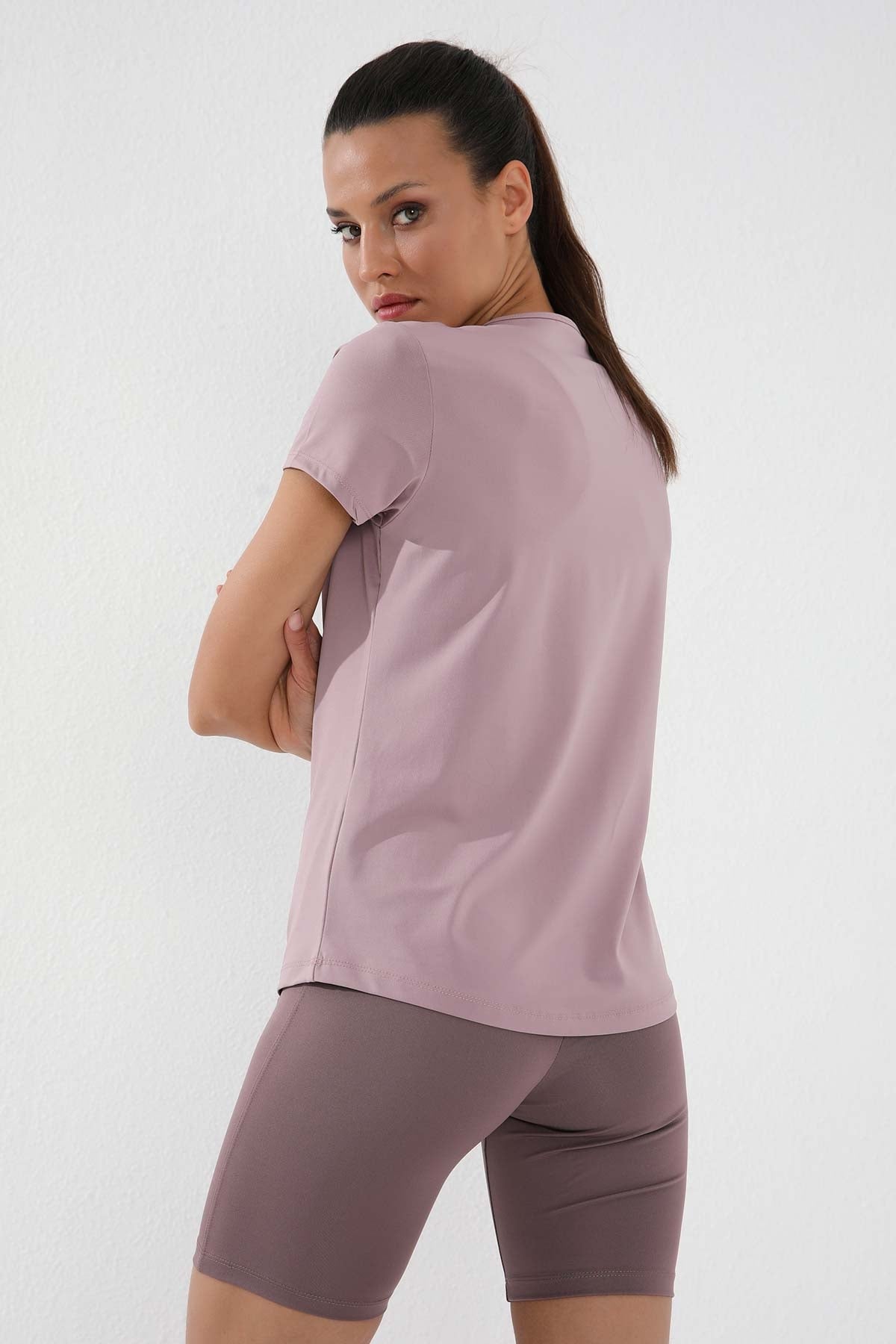 Gül Kurusu Basic Kısa Kol Standart Kalıp O Yaka Kadın T-Shirt - 97144